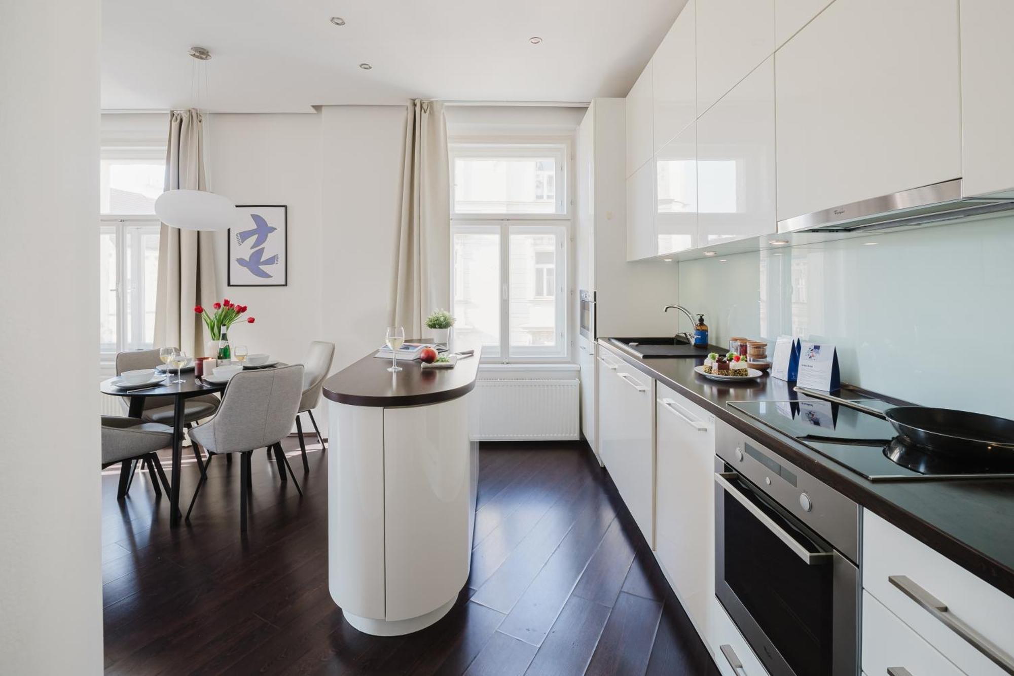 Prague Days - Stylish Apartment - Netflix - Hip District ภายนอก รูปภาพ